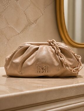 NWT Badgley Mischka  Taupe Color Designer Clutch Detachable Strap
